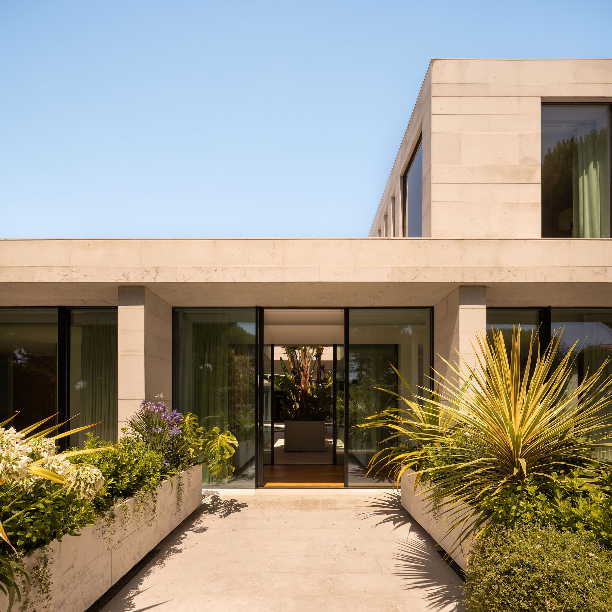 Casa V / V House