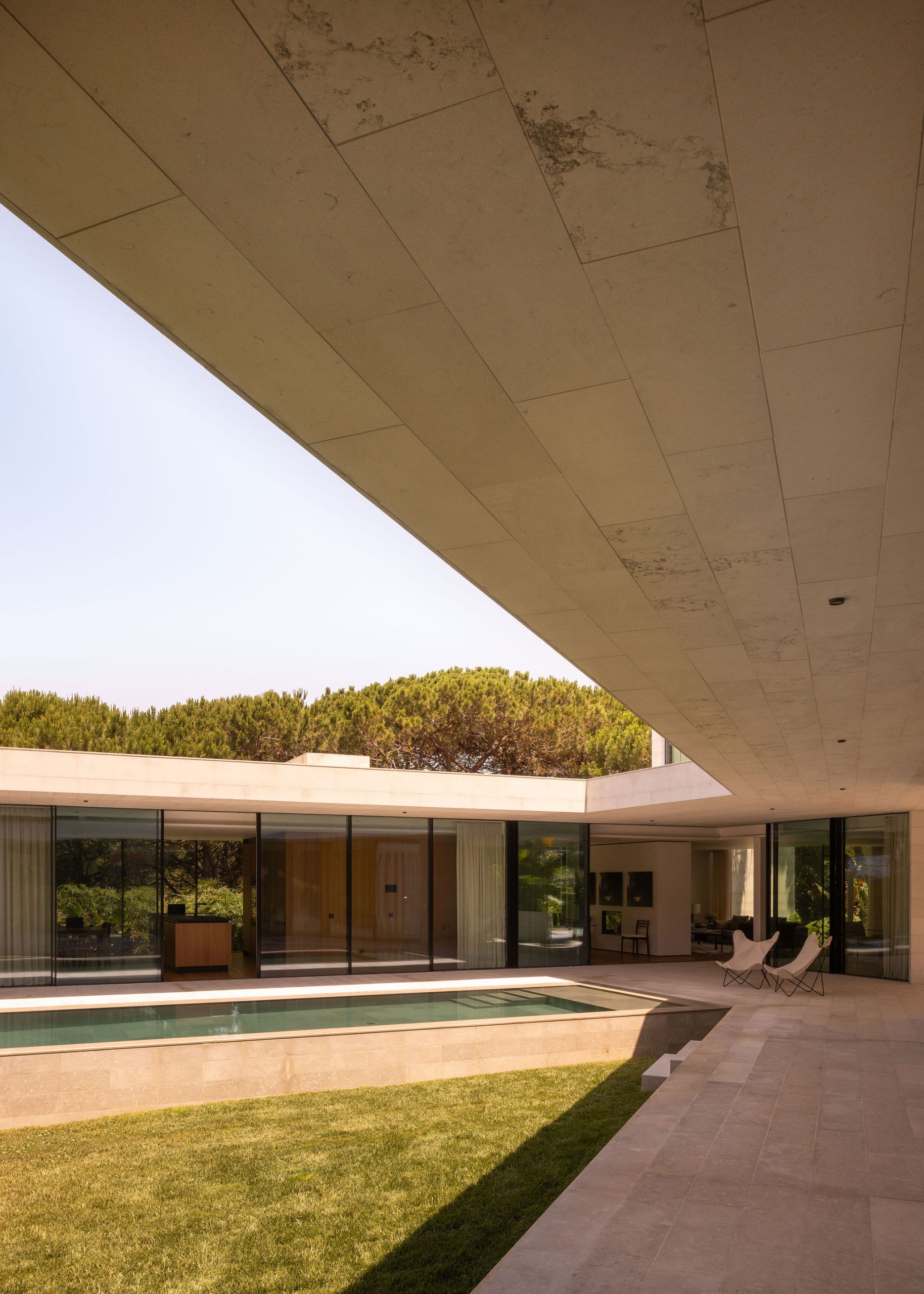 Casa V / V House